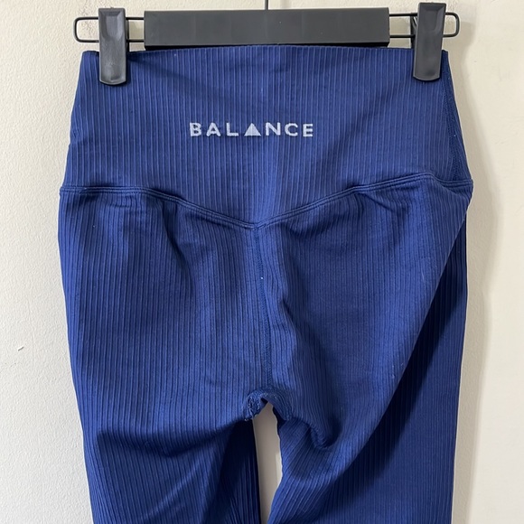 Balance Athletica Linear High Rise Ribbed Navy Full Length Leggings Size Medium - Picture 6 of 8
